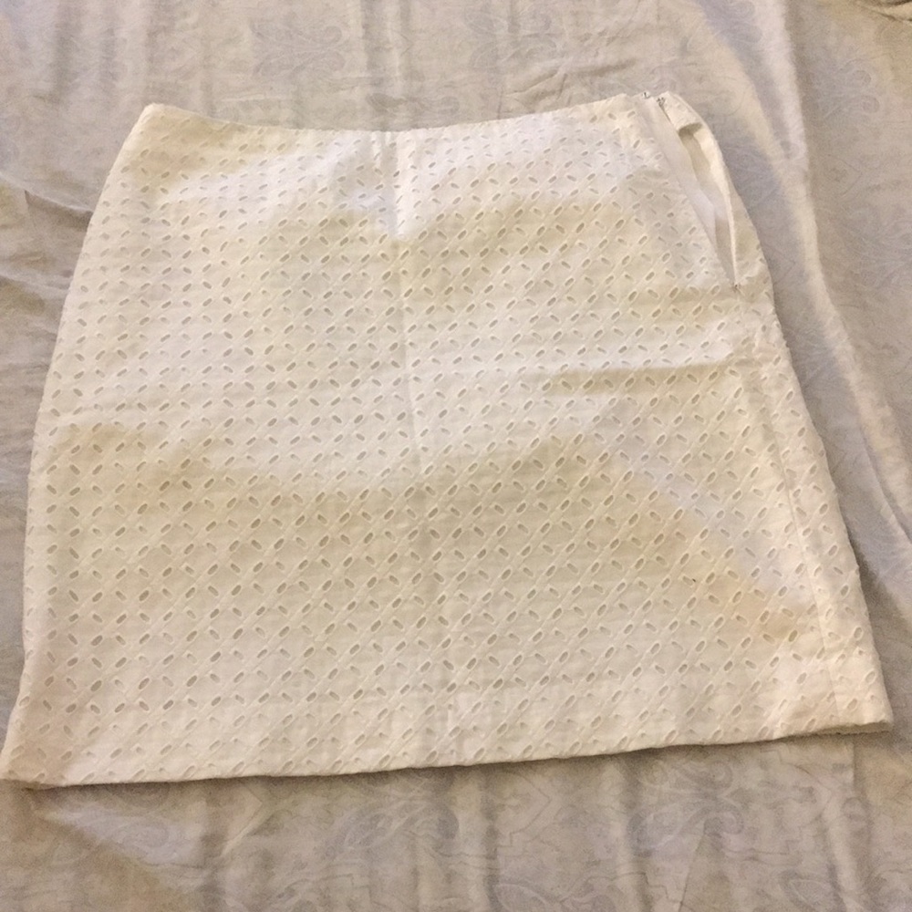 🎉 Eyelet Skirt | Ann Taylor | White 🎉